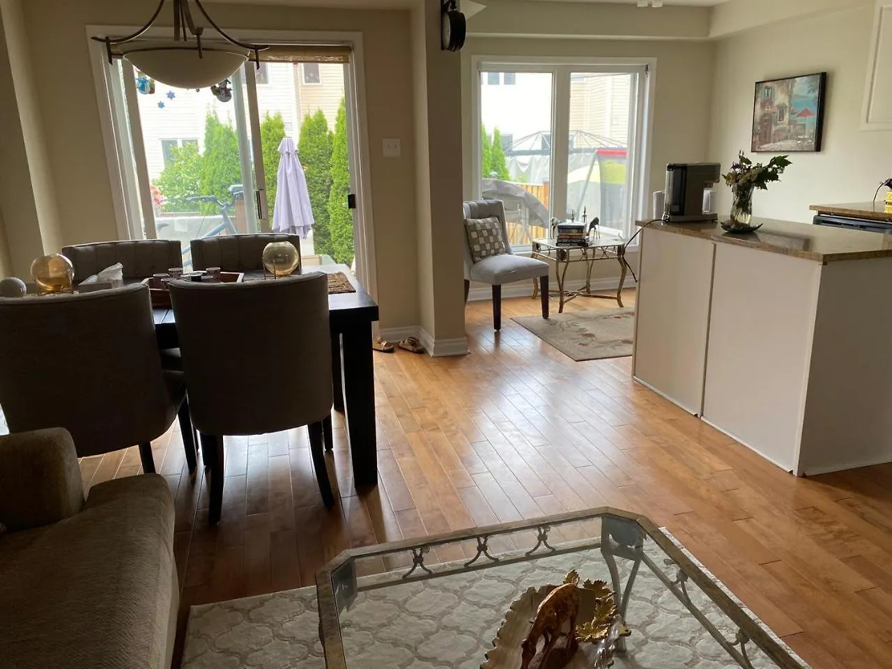 Cute 3 Bedrooms Townhouse In Kanata 오타와